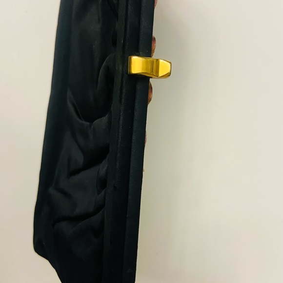 Vintage Black Clutch with Gold Clasp 1950’s - Picture 5 of 14